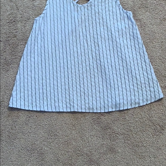 🎡 Wonderland Halter Tank Top Size S 🎡 - Picture 6 of 10